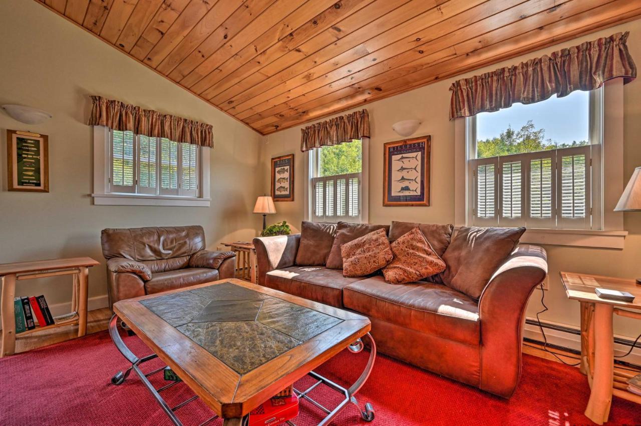 Cozy Apt With Hot Tub And Deck, 10 Mi To Stowe Resort! Exterior photo