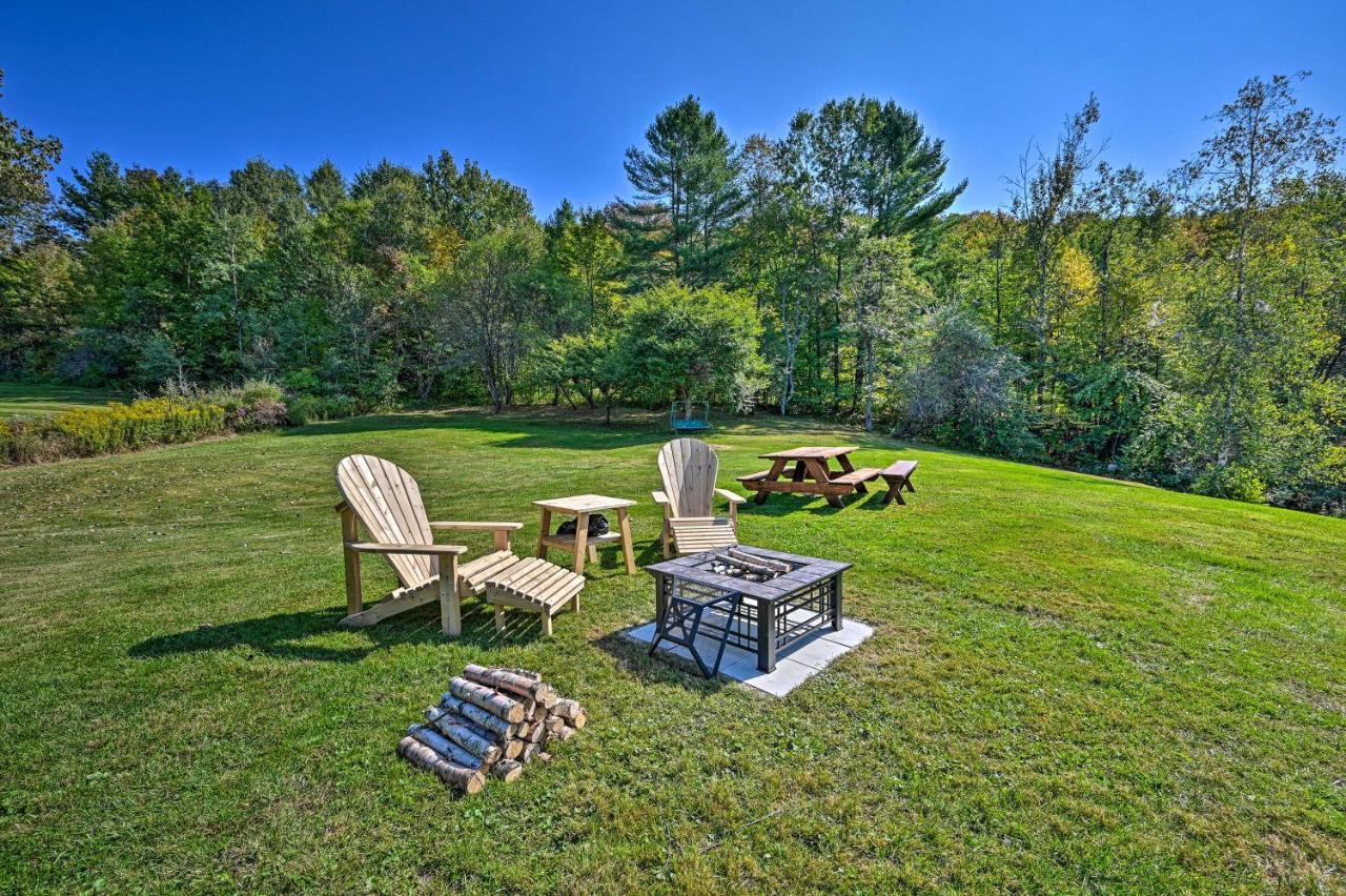 Cozy Apt With Hot Tub And Deck, 10 Mi To Stowe Resort! Exterior photo